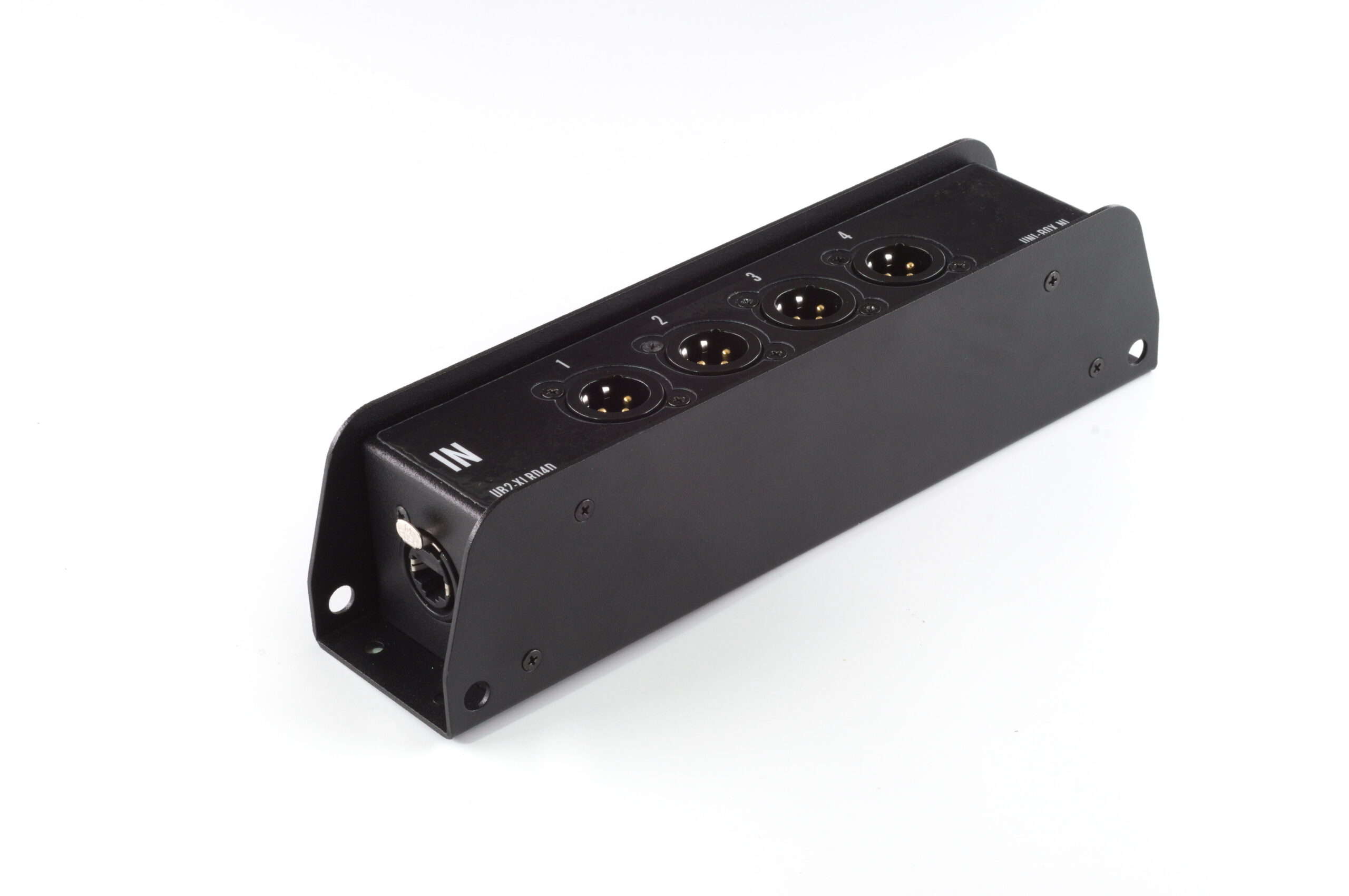 UB 2 Cat- 4x Xlr 3 male chassis
